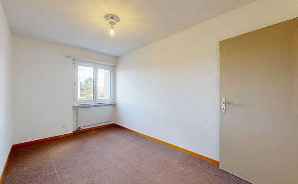 Immobilie in Schwerzenbach - Helle 3.5-Zimmer-Wohnung in Schwerzenbach ZH mit Komfort und Charme - Bild 8