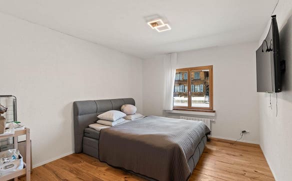 Immobilie in Einigen - Modern umgebaute 4.5-Zimmer-Wohnung mit 135 m² Wohnfläche - Bild 10