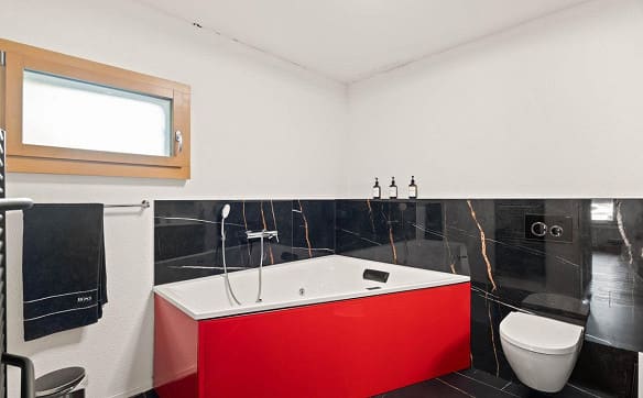Immobilie in Einigen - Modern umgebaute 4.5-Zimmer-Wohnung mit 135 m² Wohnfläche - Bild 12
