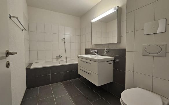 Immobilie in Uhwiesen - Moderne Eigentumswohnung an ruhiger Lage - Bild 13