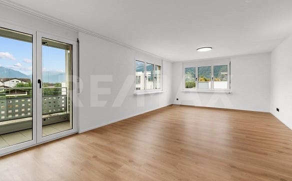 Immobilie in Malans Gr - Renovierte 4½-Zimmerwohnung mit zwei Balkonen in Malans - Bild 0