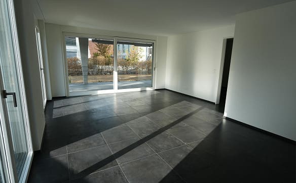 Immobilie in Möriken Ag - Moderne 3½-Zimmer-Gartenwohnung in Möriken - Bild 1