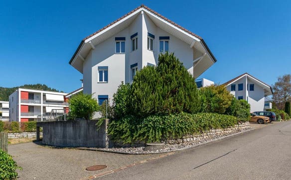 Immobilie in Dagmersellen - Es Huus em Huus: grossi 6.5-Zemmer-Maisonette-Wohnig - Bild 1