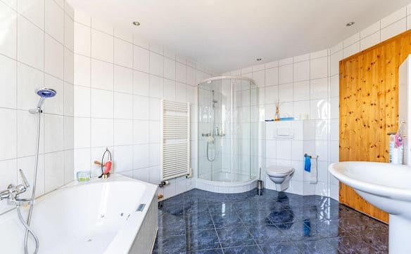 Immobilie in Dagmersellen - Es Huus em Huus: grossi 6.5-Zemmer-Maisonette-Wohnig - Bild 11