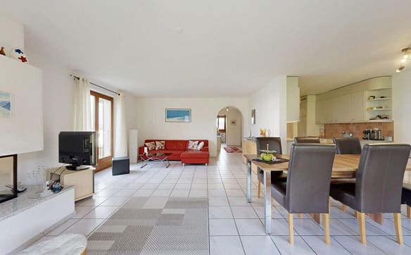 Immobilie in Avry-sur-matran - À rafraîchir: Grande villa familiale avec jardin, situation idéale - Bild 0
