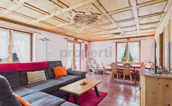 Immobilie in Rhäzüns - Ein Zuhause zum Wohlfühlen mit Gartensitzplatz, Pergola und Gemüseg... - Bild 1