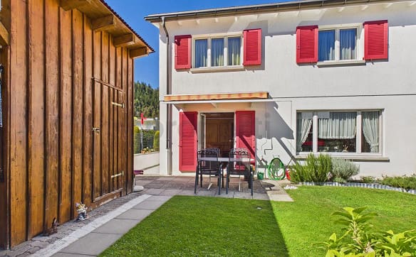 Immobilie in Rhäzüns - Ein Zuhause zum Wohlfühlen mit Gartensitzplatz, Pergola und Gemüseg... - Bild 0