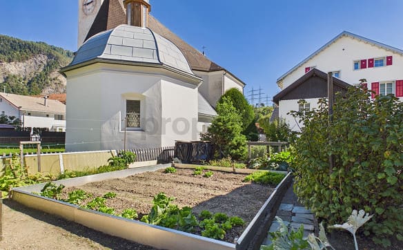 Immobilie in Rhäzüns - Ein Zuhause zum Wohlfühlen mit Gartensitzplatz, Pergola und Gemüseg... - Bild 11