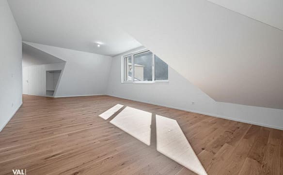 Immobilie in Turtmann - Grosszügig wohnen, besonders leben - Dachmaisonette mit Charakter - Bild 2