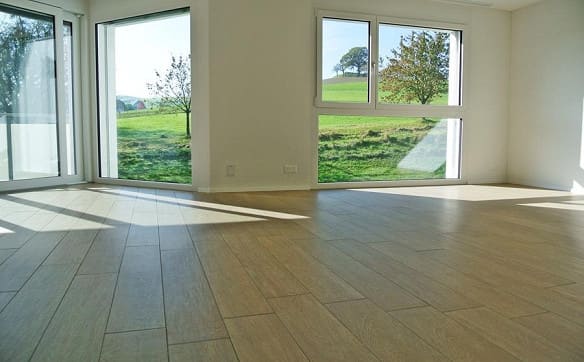 Immobilie in Roggliswil - 4.5-ZI-Parterre-Wohnungen - gedeckter Sitzplatz mit Grünfläche - Bild 4