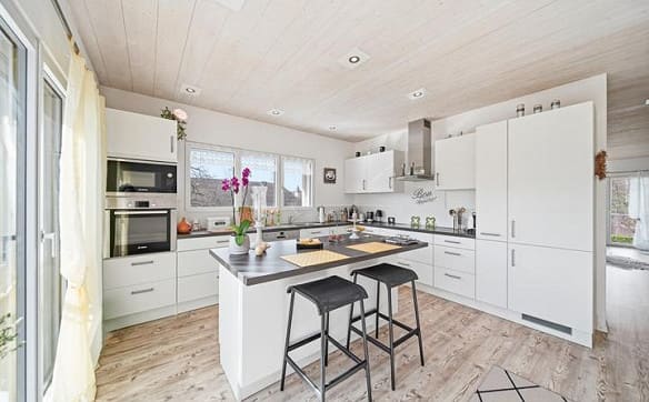 Immobilie in Wäldi - HAUSGEFÜHL PUR - 3.5 ZIMMER WOHNUNG MIT GROSSEM GARTEN - Bild 1