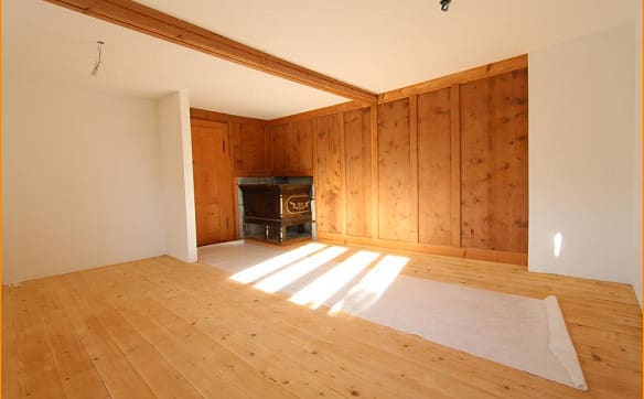 Immobilie in Waltensburg/vuorz - Renovierte 5-Zimmer-Wohnung an sonnenverwöhnter Lage. - Bild 4