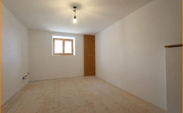 Immobilie in Waltensburg/vuorz - Renovierte 5-Zimmer-Wohnung an sonnenverwöhnter Lage. - Bild 5