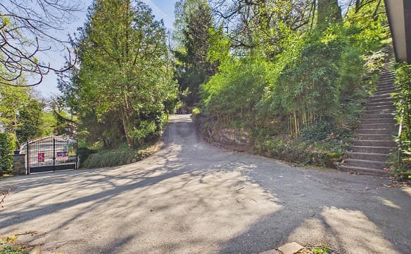 Immobilie in Robasacco - Elegante villa bifamiliare 12 locali con ampio parco di proprietà - Bild 16