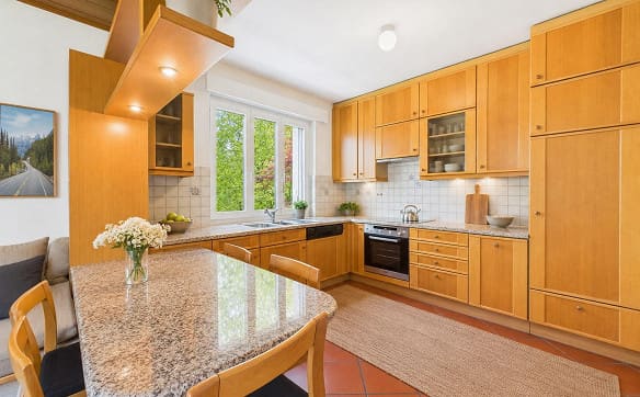 Immobilie in Robasacco - Elegante villa bifamiliare 12 locali con ampio parco di proprietà - Bild 6