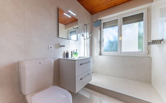Immobilie in Leuzigen - Ein Zuhause zum Geniessen - 5-Zimmer Einfamilienhaus mit Wintergart... - Bild 9