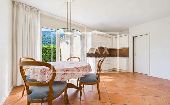 Immobilie in Camignolo - Splendida casa di carattere con ampio giardino in zona residenziale - Bild 11