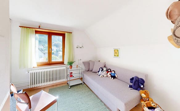 Immobilie in Dittingen - Freistehendes 6.5-Zimmer-Einfamilienhaus mit Doppelgarage - Bild 9