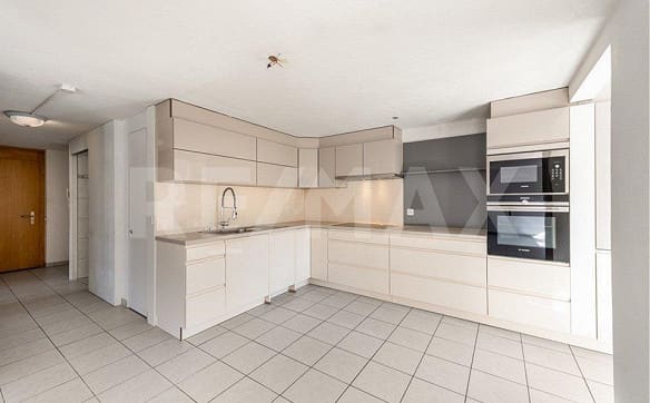 Immobilie in Glarus - Geräumige Wohnung in Top-Zustand - Bild 0