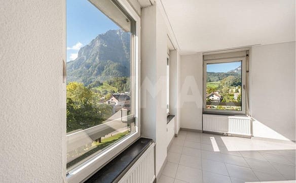 Immobilie in Glarus - Geräumige Wohnung in Top-Zustand - Bild 11