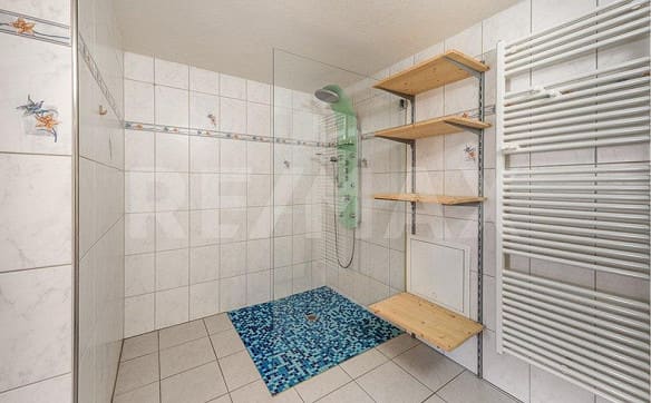 Immobilie in Glarus - Geräumige Wohnung in Top-Zustand - Bild 9