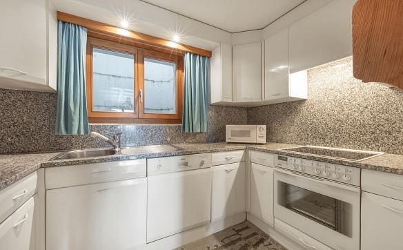 Immobilie in Surcuolm - Ein Feriendomizil zum Geniessen– 5-Zi.-Maisonettewohnung im Chaletstil - Bild 4