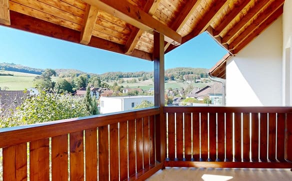 Immobilie in Zuzgen - Grosszügiges Reihen-Eckhaus mit Garten und Ausbaupotenzial in Zuzgen - Bild 7