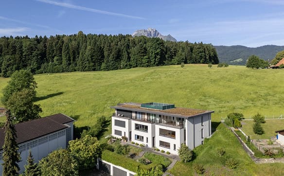 Immobilie in Kastanienbaum - Modernes Reiheneckhaus mit überhohen Räumen und Seesicht - Bild 11