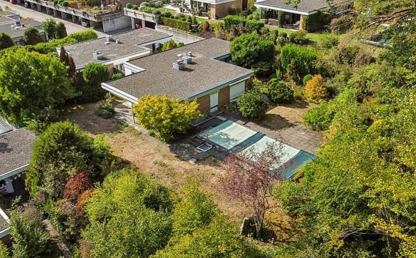 Immobilie in Herrenschwanden - Einfamilienhaus mit Pool an privilegierter Aussichtslage - Bild 0