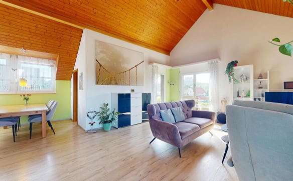 Immobilie in Kaiseraugst - Grosszügige 4.5 Zimmer Dachwohnung mit sonnigem Balkon - Bild 1