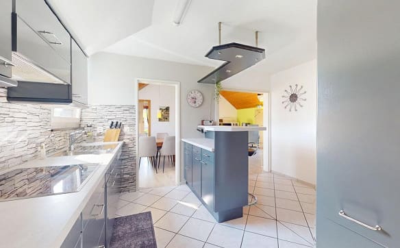Immobilie in Kaiseraugst - Grosszügige 4.5 Zimmer Dachwohnung mit sonnigem Balkon - Bild 8