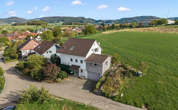 Immobilie in Rünenberg - Wohnen am Rand der Bauzone - mit Weitsicht und viel Raum fürs Leben - Bild 2