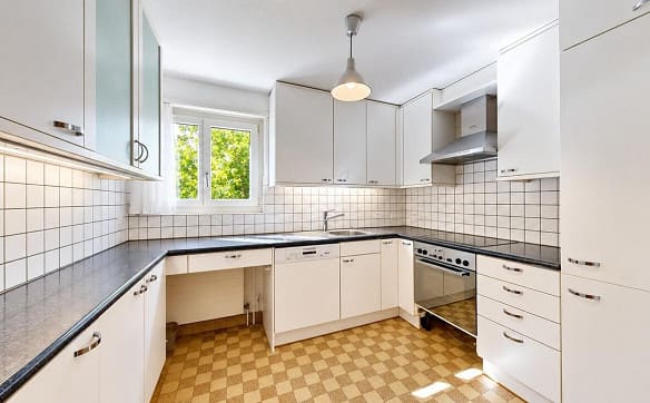 Immobilie in Laufen - Freistehendes 6-Zimmer-Einfamilienhaus mit weitläufigem Garten - Bild 4
