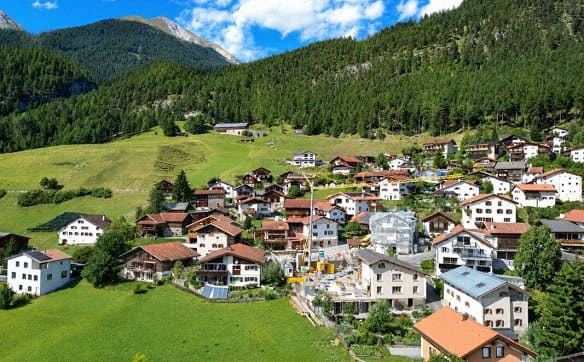 Immobilie in Alvaneu Dorf - Hochwertige Dachmaisonette mit 5.5 Zimmern in kernsaniertem Altbau - Bild 10