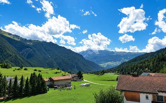 Immobilie in Alvaneu Dorf - Hochwertige Dachmaisonette mit 5.5 Zimmern in kernsaniertem Altbau - Bild 11