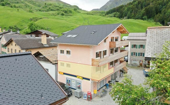 Immobilie in Bivio - Renovierte 2½-Zimmer-Ferienwohnung im 1. OG in nächster Nähe zu der... - Bild 2