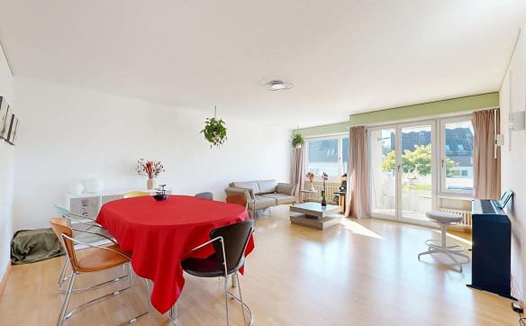 Immobilie in Gossau Zh - Sonnige 3.5-Zimmer-Wohnung mit Südbalkon in ruhiger Lage - Bild 0
