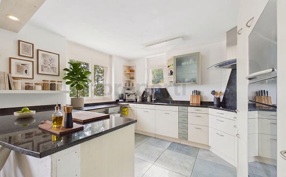 Immobilie in Rheineck - Lichtdurchflutete 143 m² Maisonette mit Seesicht, Kamin & grossen H... - Bild 1