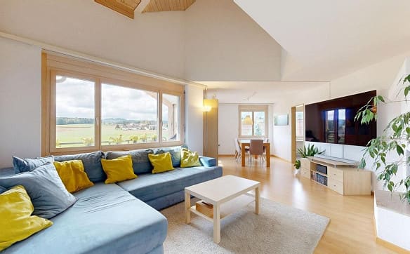 Immobilie in Istighofen - Schöne 6,5-Zimmer-Maisonette-Dachwohnung mit Terrassen und Aussicht - Bild 0