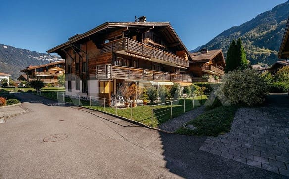 Immobilie in Wilderswil - Attraktive 3.5-Zimmer-Parterrewohnung mit Gartenterrasse in Wilderswil - Bild 0