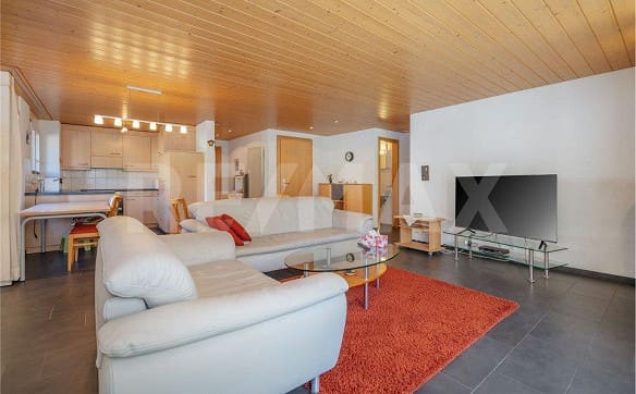 Immobilie in Wilderswil - Attraktive 3.5-Zimmer-Parterrewohnung mit Gartenterrasse in Wilderswil - Bild 2
