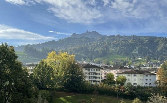 Immobilie in Kriens - Ruhiges Zuhause mit traumhaftem Blick auf den Pilatus - Bild 0
