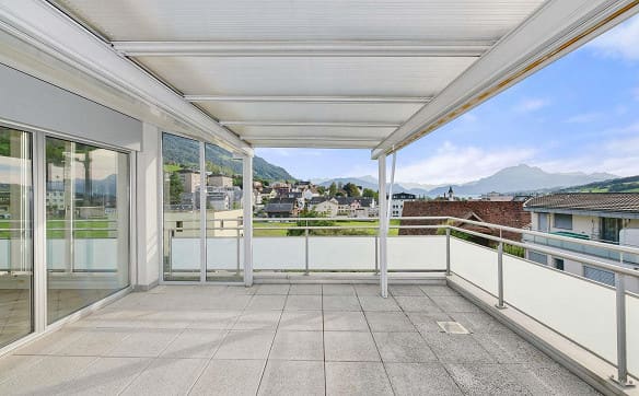 Immobilie in Küssnacht Am Rigi - Weitblick trifft Grosszügigkeit - Exklusive 6.5 Zimmer Attika - Bild 7
