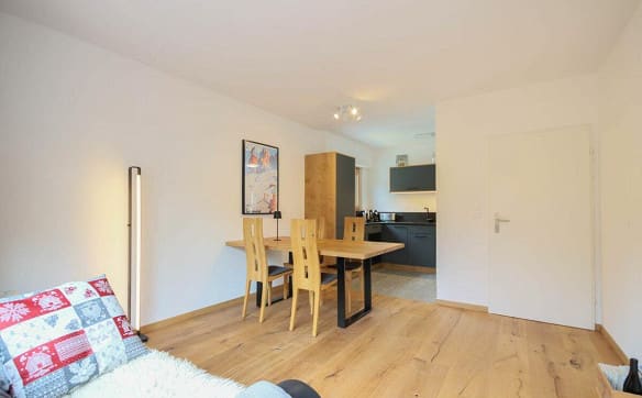 Immobilie in Bivio - Renovierte 2½-Zimmer-Ferienwohnung im 2. OG in nächster Nähe zu der... - Bild 3