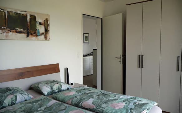 Immobilie in Gächlingen - Attraktive 2.5-Zimmer-Wohnung mit Weitblick in die Weinreben - Bild 9