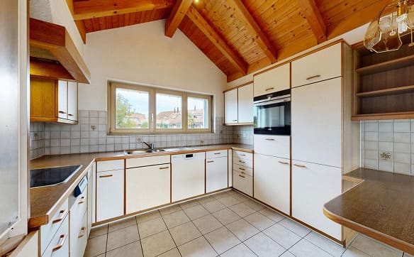 Immobilie in Wallisellen - 4-Zimmer-Duplexwohnung mit Terrasse und Cheminée - Bild 1