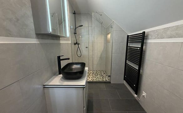 Immobilie in Wangs - Wohnen auf zwei Ebenen - gepflegte 6.5-Zimmer-Maisonette-Dachwohnun... - Bild 5