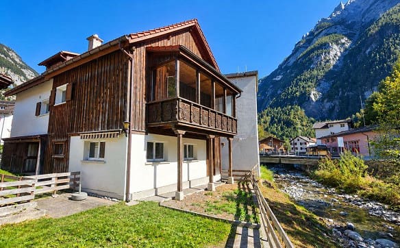 Immobilie in Vättis - HEIMELIGES ZUHAUSE DIREKT AM LAUSCHIGEN BACH - Bild 2
