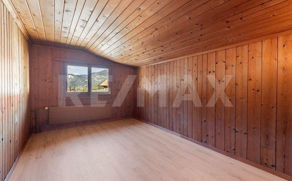 Immobilie in Schiers - Einfamilienhaus mit Stallanbau und Ausbaupotenzial - Bild 5