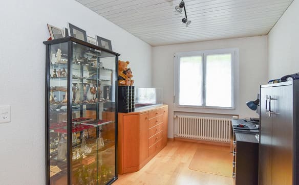 Immobilie in Teufenthal Ag - Gepflegtes, bezugsbereites Eigenheim mit PV-Anlage und Wärme-Pumpe - Bild 10